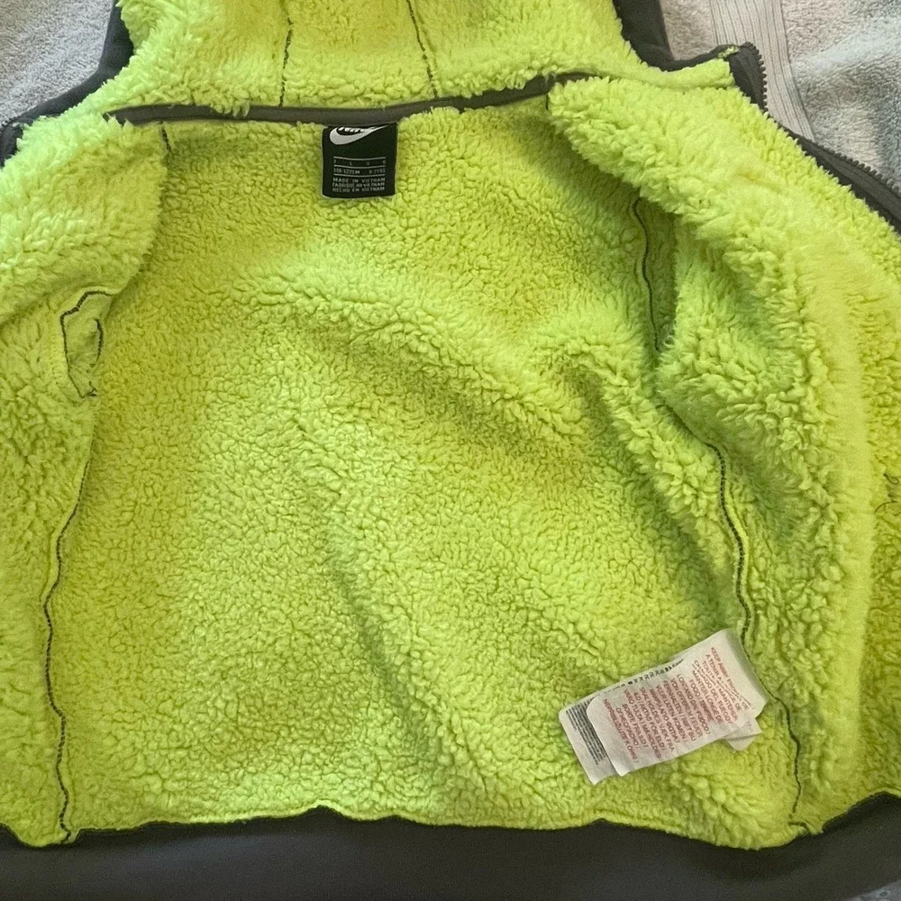 Nike Full fleece-lined hoodie – children's‎ size 6–7